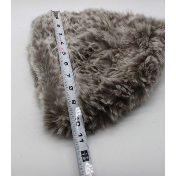 Scaasi Hat Beret Womens Medium Gray Fur Fluffy Winter Accessory Chic Soft‎